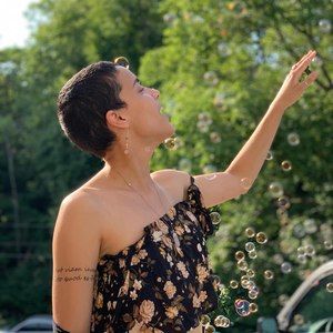 Meet your Posher, Noelia